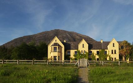 Lough Inagh Lodge Hotel | Connemara | Surrounded by Mountains