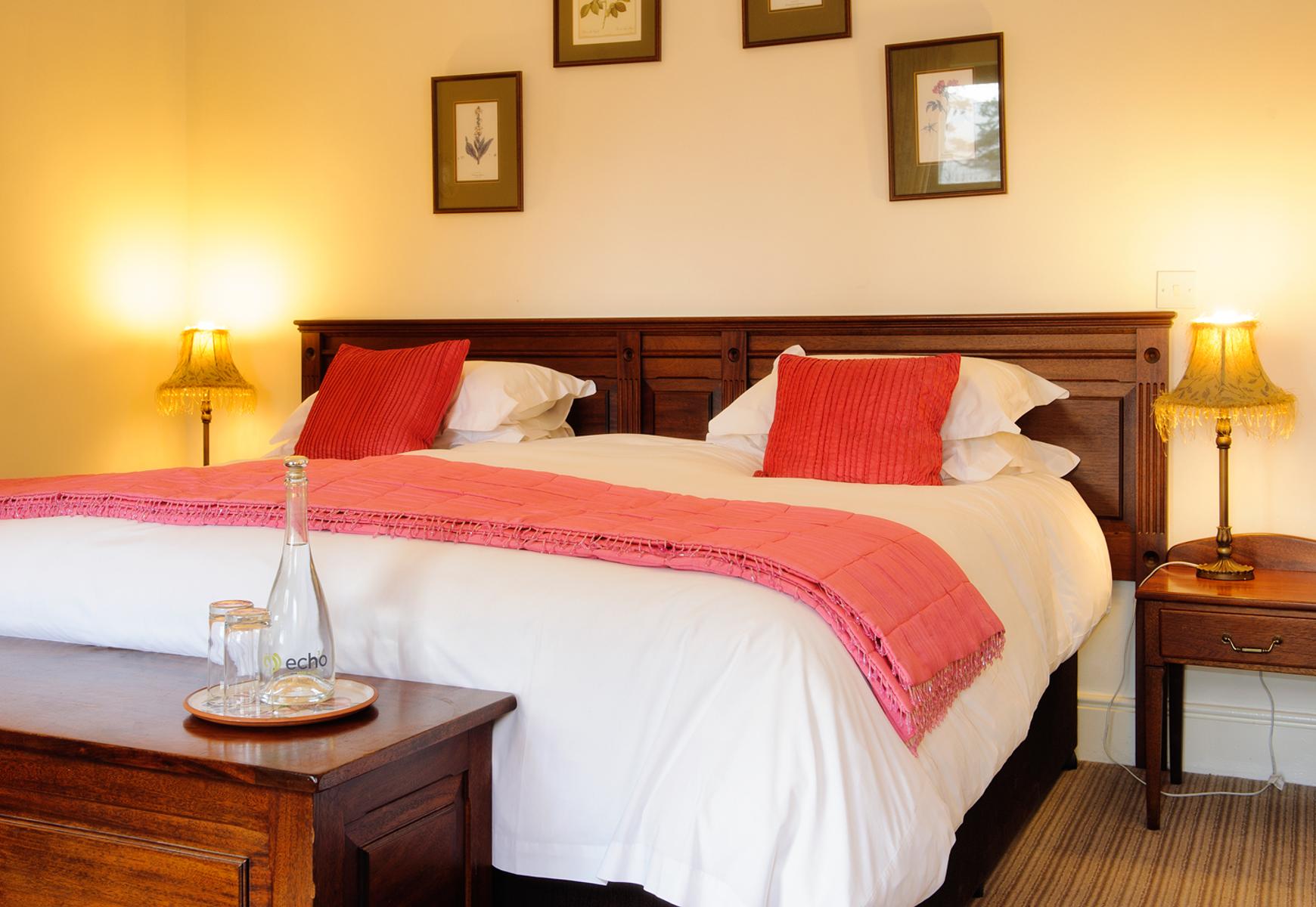 Lough Inagh Lodge Hotel | Connemara | Accommodation 02 - 